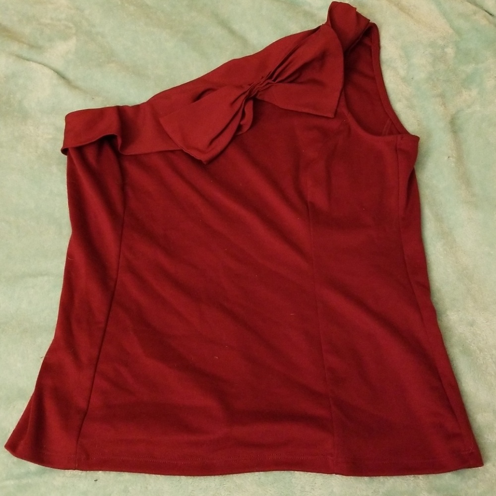 One Shoulder Top
